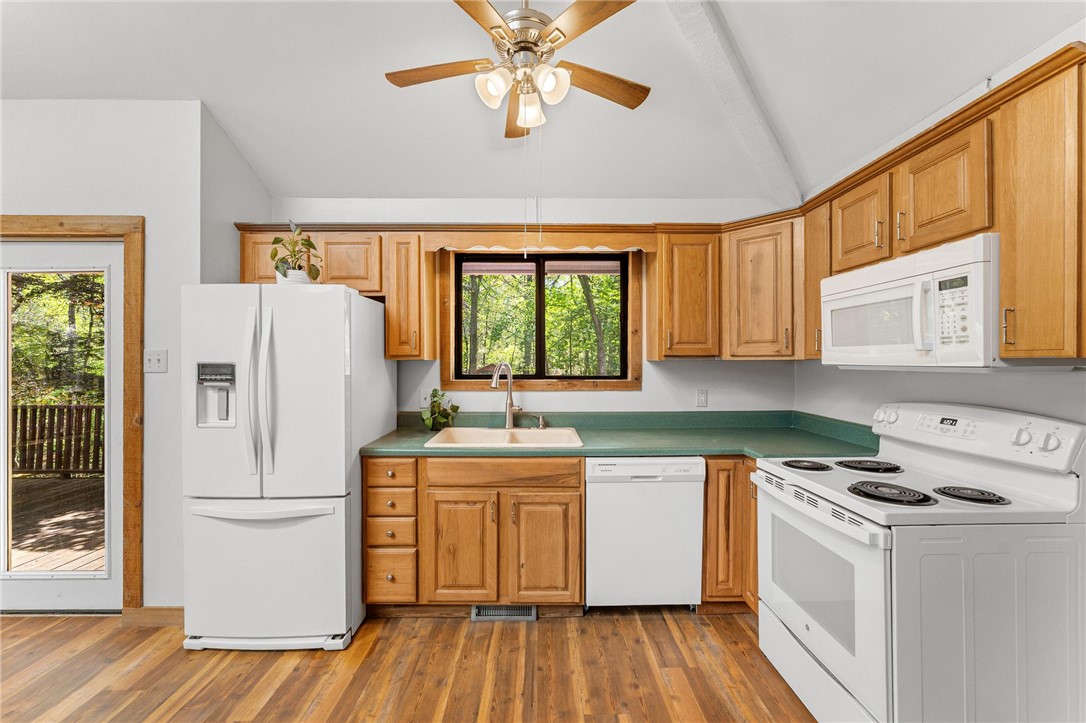 243 Beaver Lodge Road Hartwell, GA 30643 - Photo 9 of 29