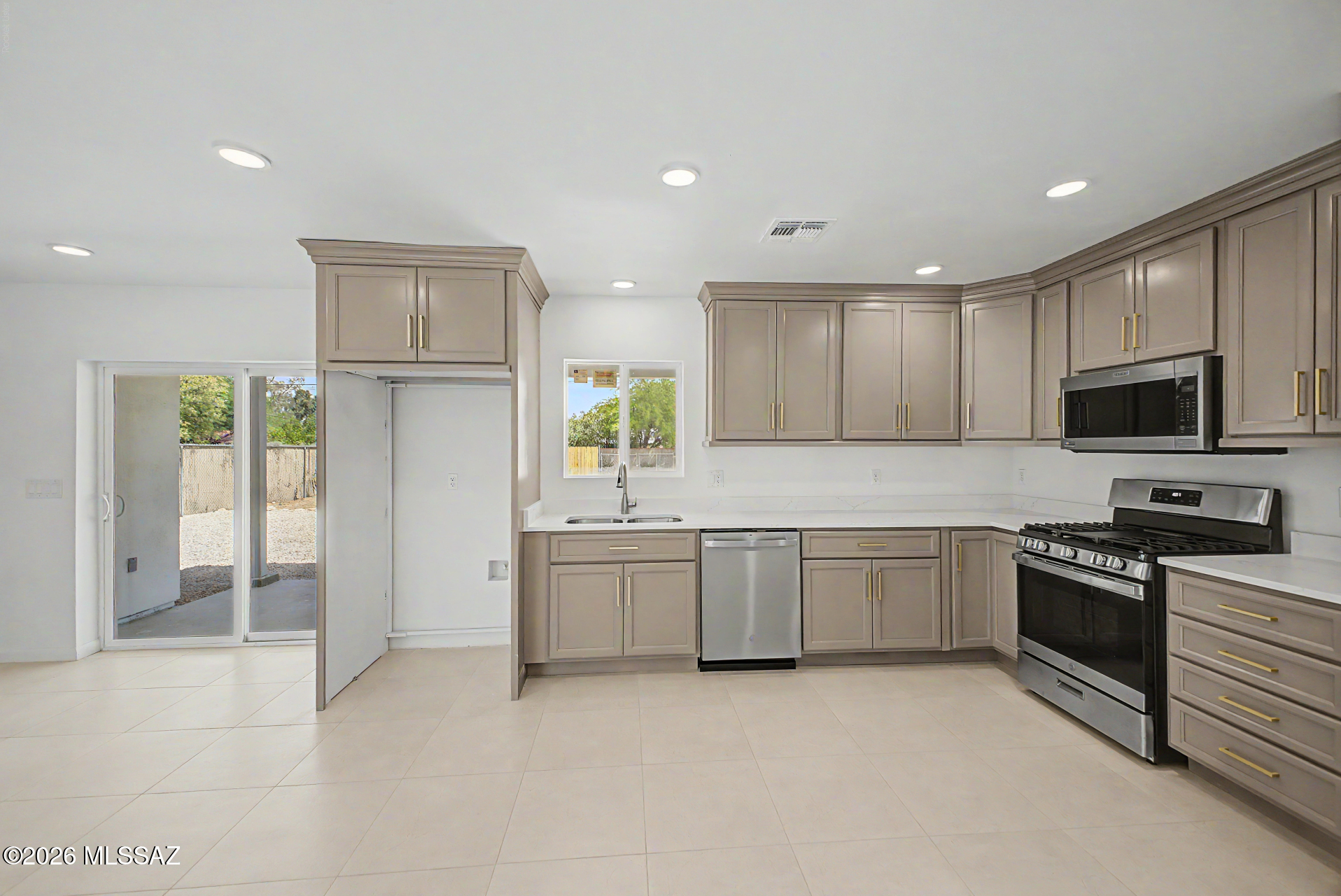 2251 East Spring Street Tucson, AZ 85719 - Photo 40 of 58