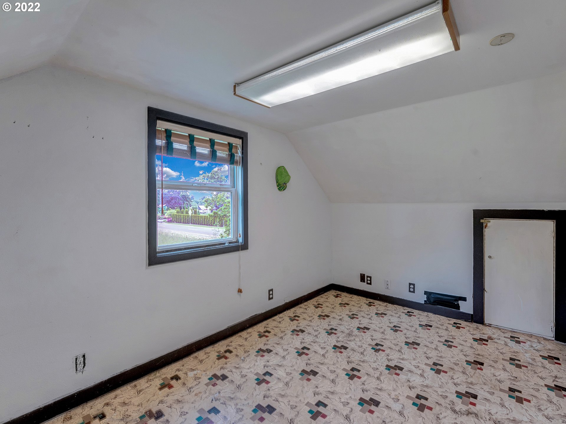 22430 Northeast Boones Ferry Road Aurora, OR 97002 - Photo 16 of 32 Gallery Image 16