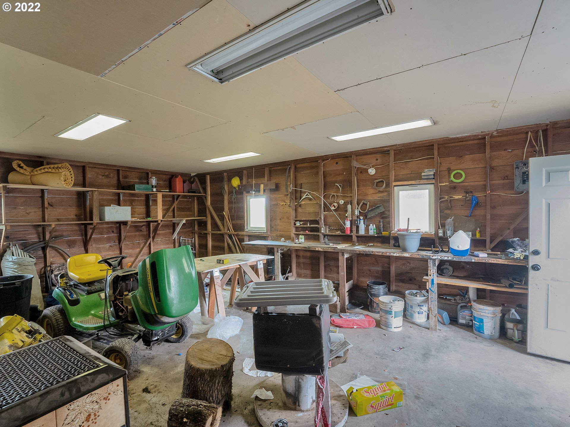 22430 Northeast Boones Ferry Road Aurora, OR 97002 - Photo 27 of 32 Gallery Image 27