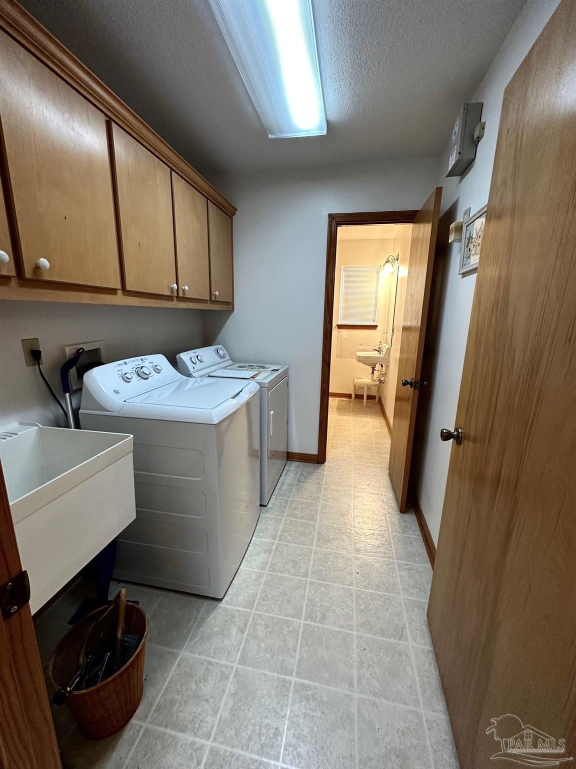 5112 Hamilton Lane Pace, FL 32571 - Photo 26 of 42 Near Garage Entry