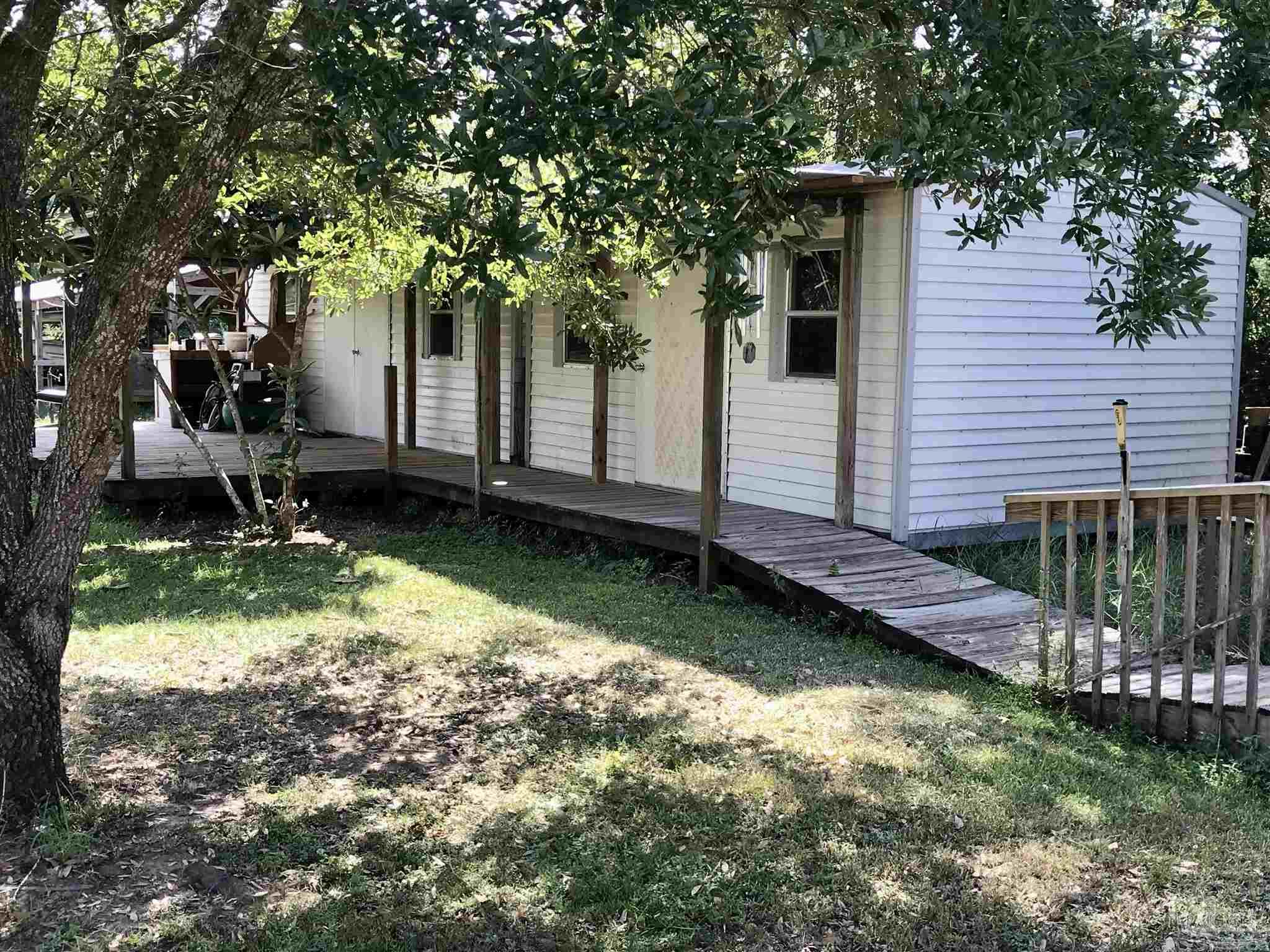 5112 Hamilton Lane Pace, FL 32571 - Photo 33 of 42