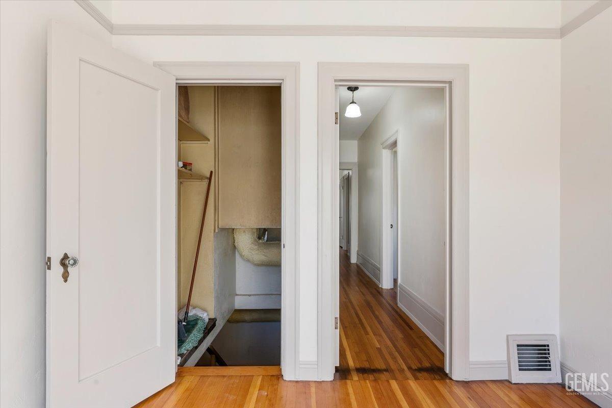 Undisclosed Address Bakersfield, CA 93305 - Photo 21 of 49 a view of a bedroom from a hallway