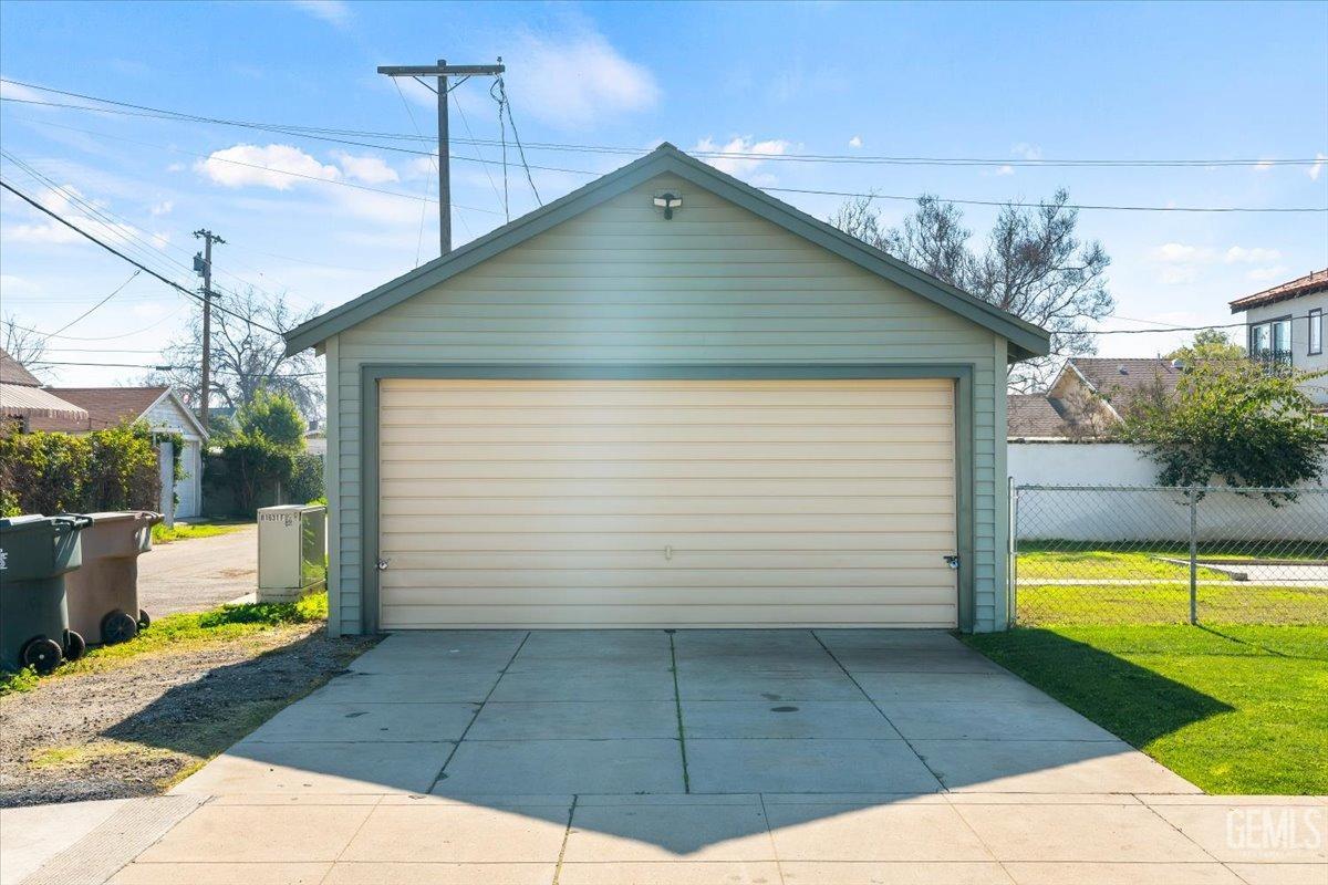 Undisclosed Address Bakersfield, CA 93305 - Photo 42 of 49 a view of a back yard of the house