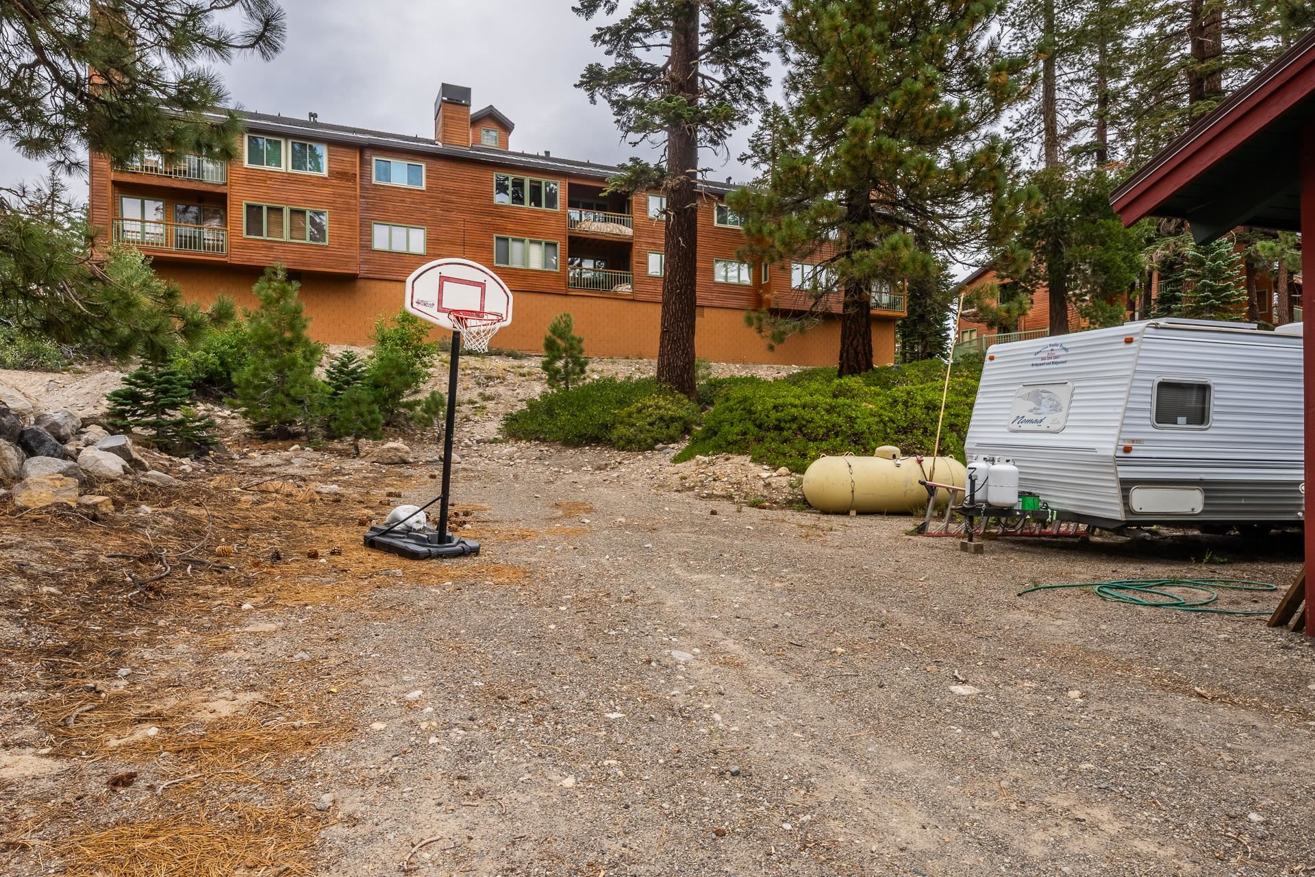 182 Davison Road Mammoth Lakes, CA 93546 - Photo 24 of 25 a front view of a house with a yard