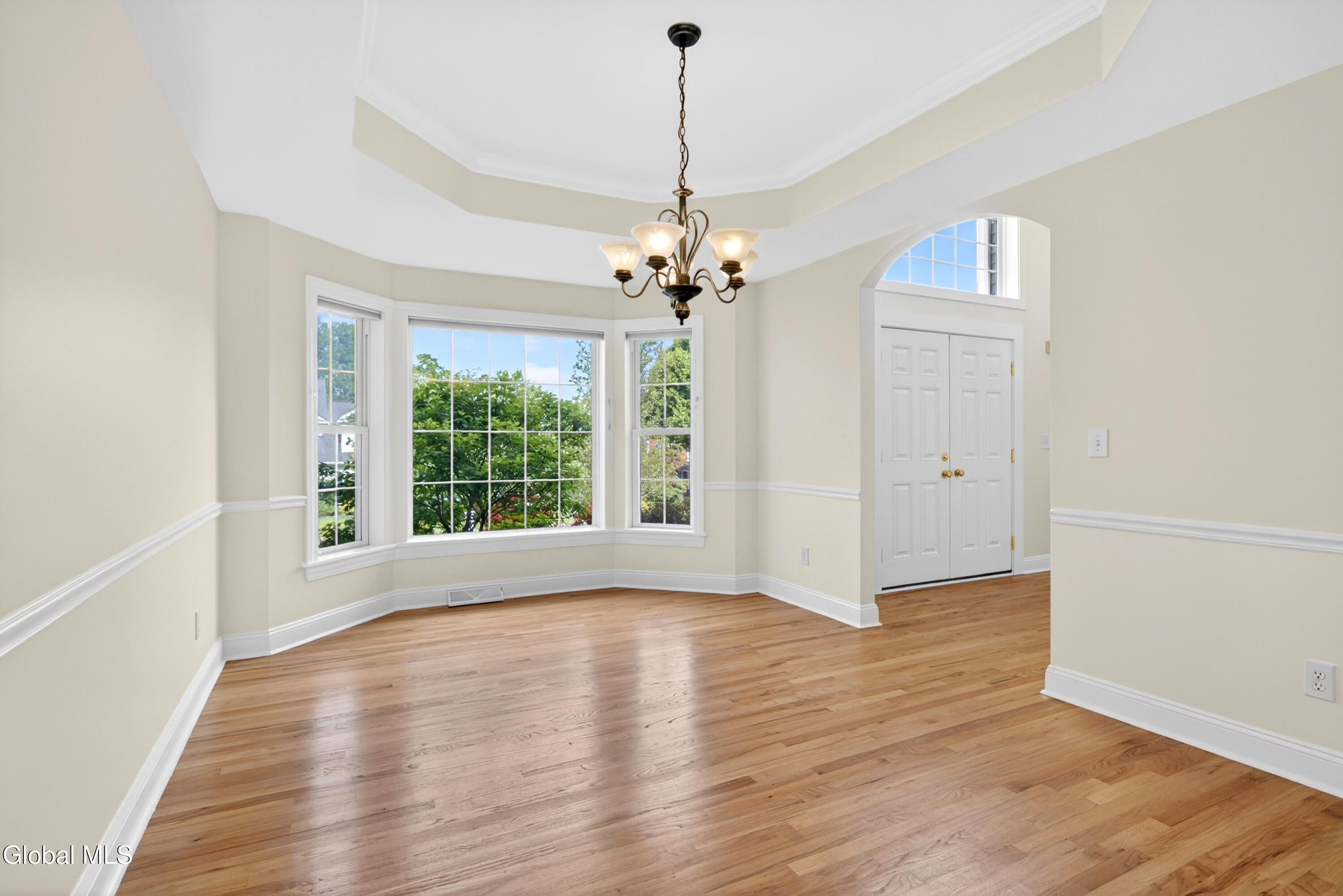 43 Dyke Road Colonie, NY 12110 - Photo 5 of 45 10-print-010_DSC02146