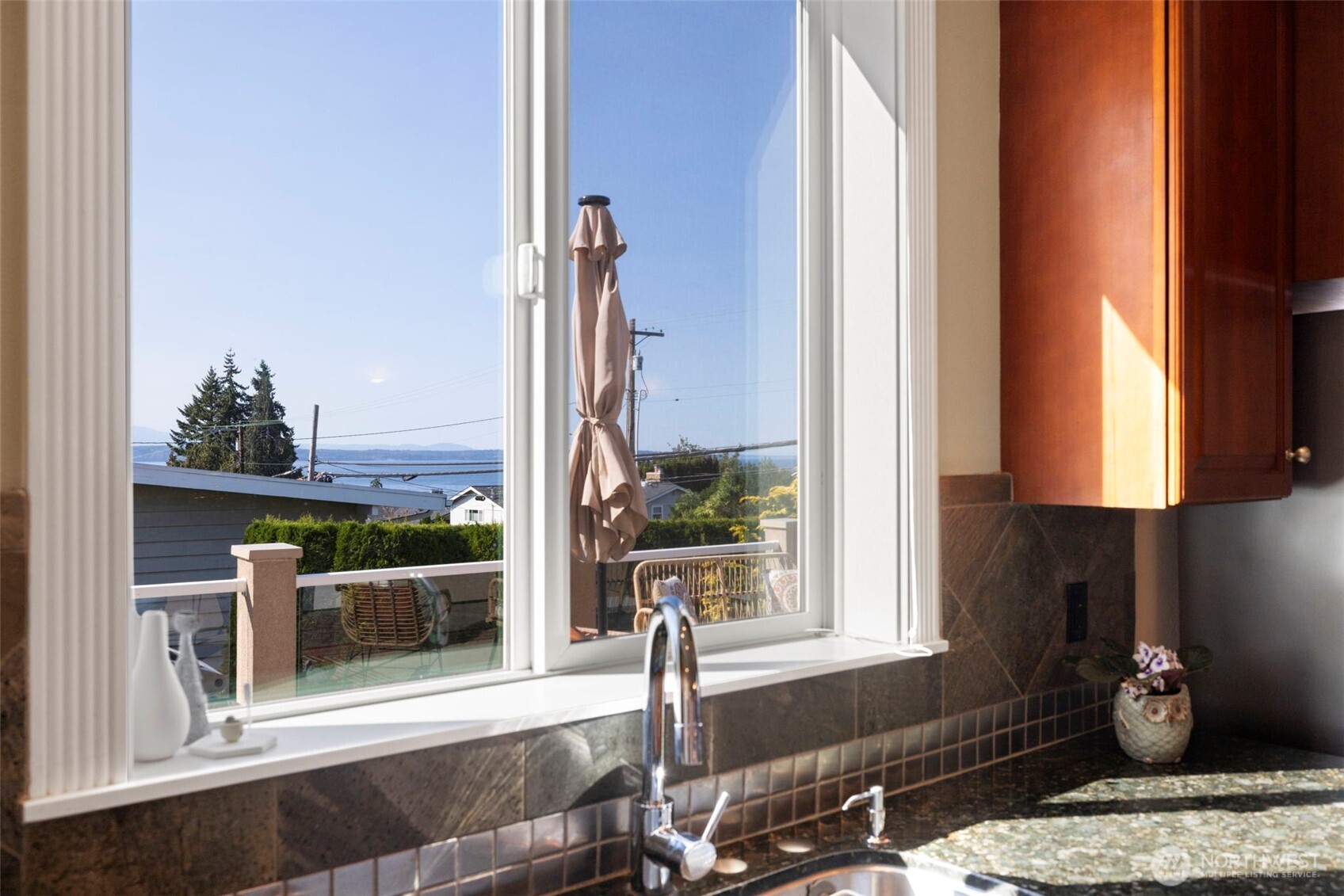 816 Walnut Street Edmonds, WA 98020 - Photo 12 of 32 a kitchen with a sink and a window
