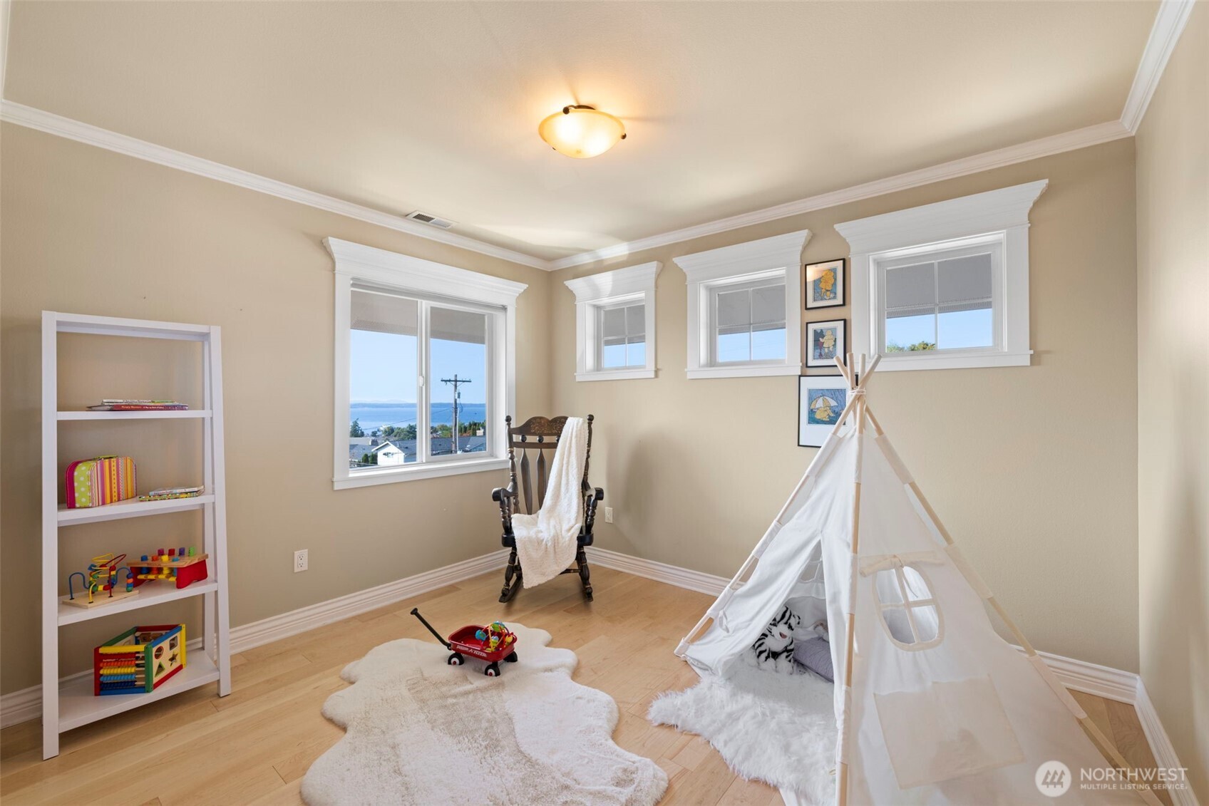 816 Walnut Street Edmonds, WA 98020 - Photo 24 of 32 a view of a room with gym equipment