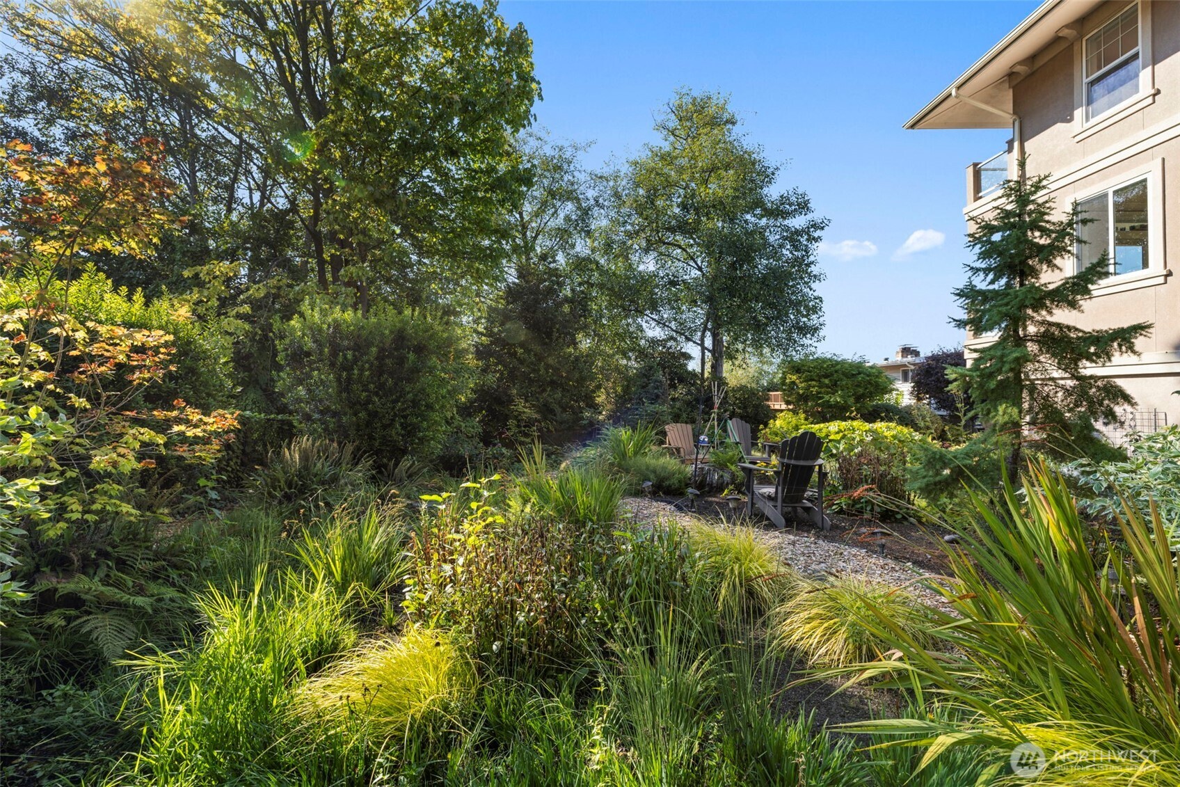 816 Walnut Street Edmonds, WA 98020 - Photo 28 of 32 a view of outdoor space and a yard