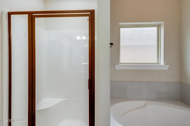 $2,575 | 856 Leeward Drive, Biloxi, MS 39532