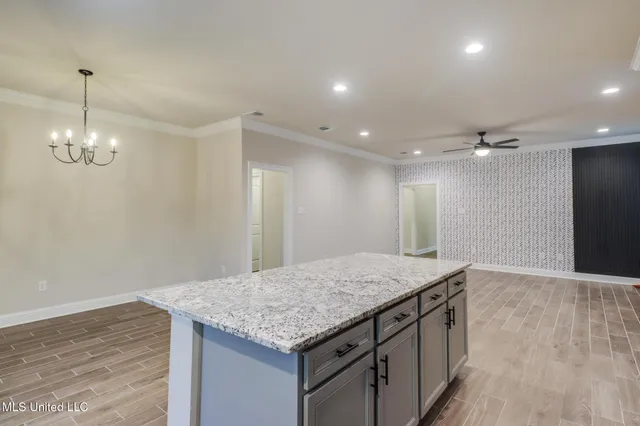 $2,575 | 856 Leeward Drive, Biloxi, MS 39532