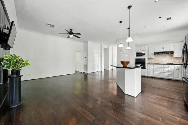 $519,000 | 5603 Sandy Creek Lane, Brenham, TX 77833