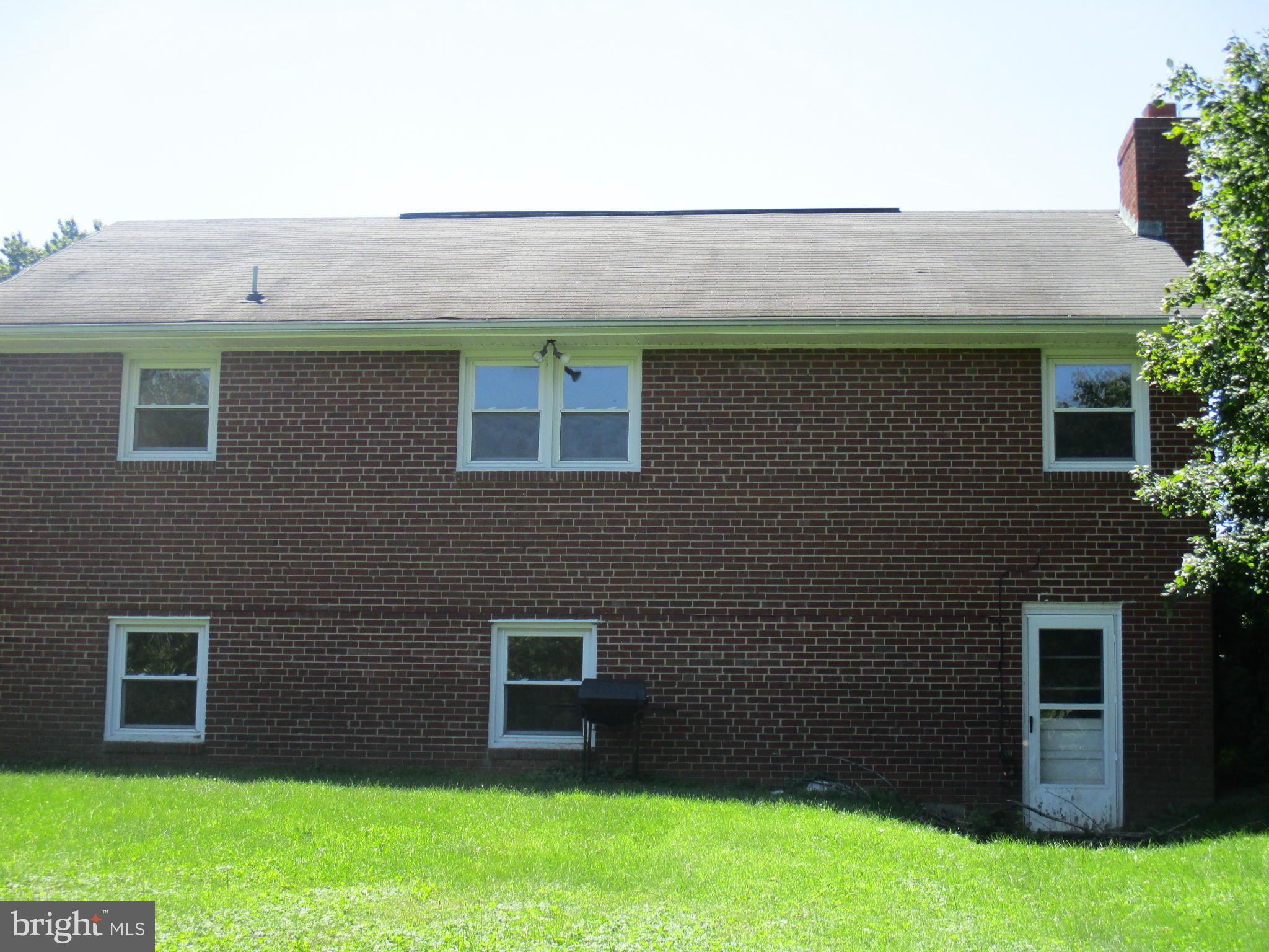 9133 Gue Road Damascus, MD 20872 - Photo 4 of 19 Exterior (Rear)