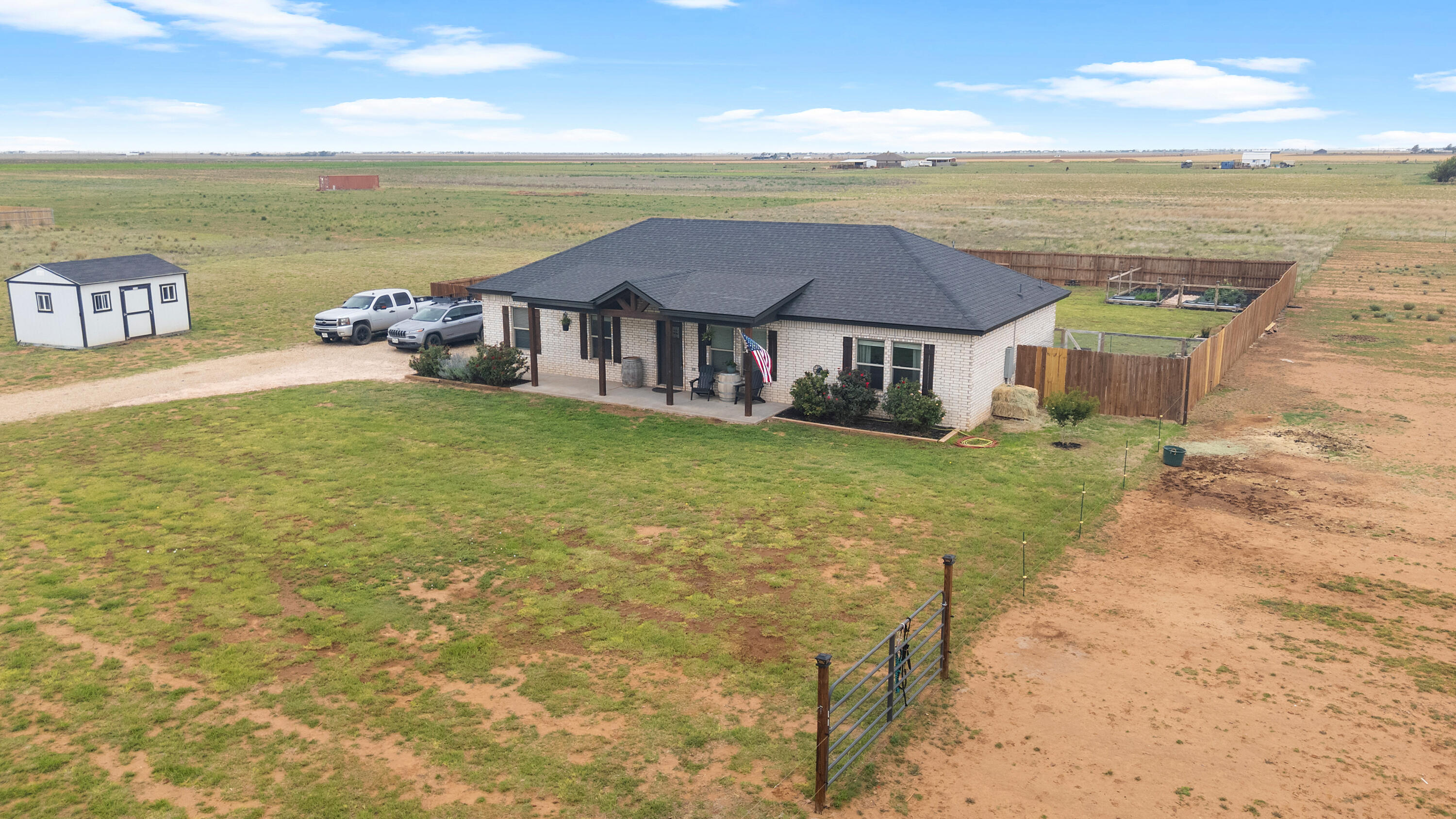 608 C R C R 3760 Slaton, TX 79364 - Photo 7 of 34 DJI_20260609100826_0139_D