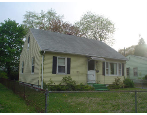 64 Laurence Street Springfield, MA 01104 - Photo 3 of 13 Gallery Image 3