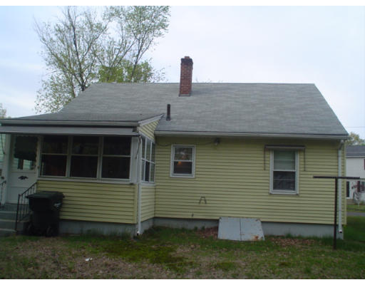 64 Laurence Street Springfield, MA 01104 - Photo 5 of 13 Gallery Image 5