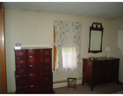 64 Laurence Street Springfield, MA 01104 - Photo 10 of 13 Gallery Image 10