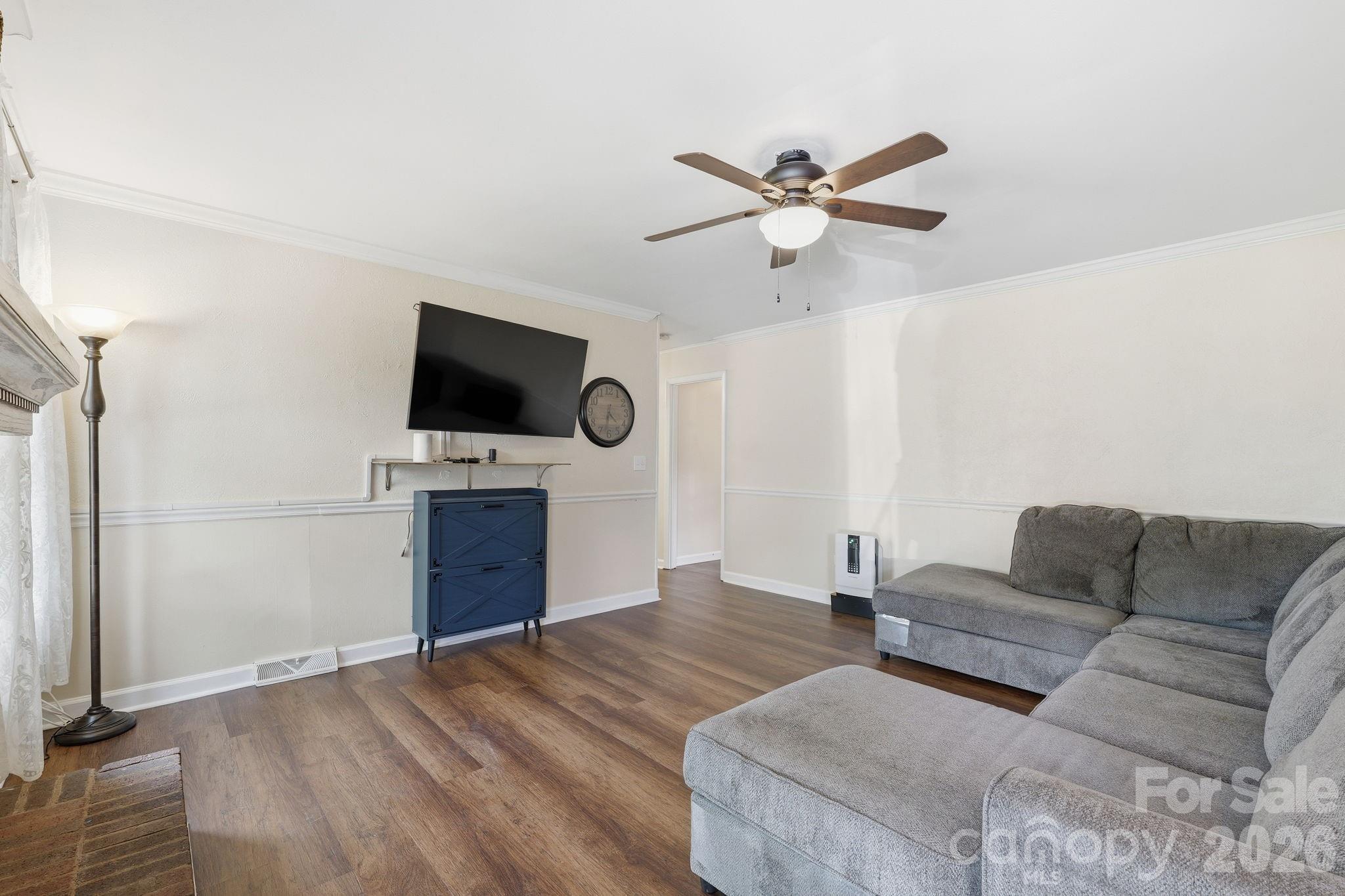 13657 Idlewild Road Matthews, NC 28105 - Photo 8 of 37