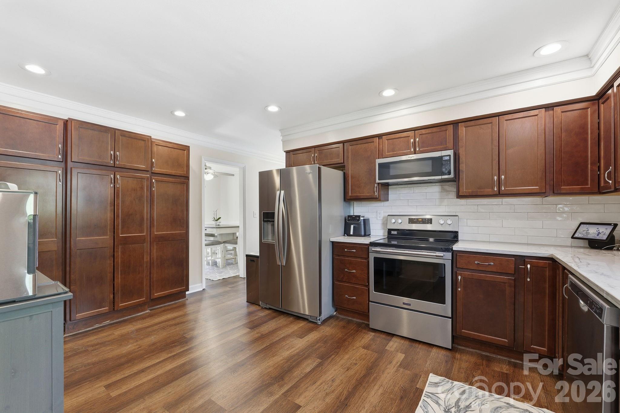 13657 Idlewild Road Matthews, NC 28105 - Photo 10 of 37