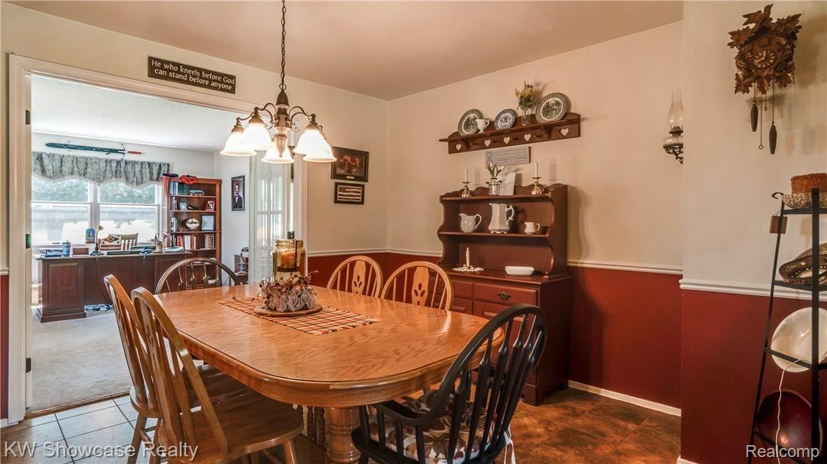 12370 Dunham Road Hartland, MI 48353 - Photo 9 of 16 Alternates (4 of 6).jpg