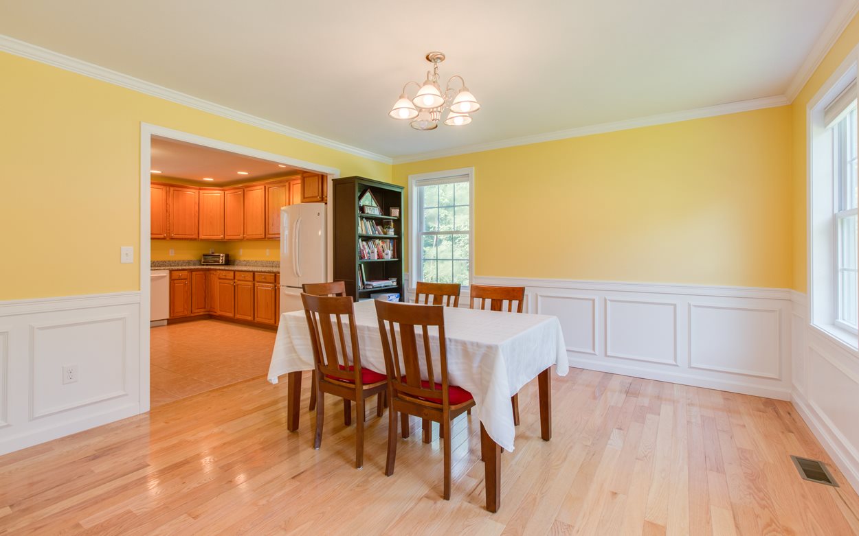 9 Washington Street Pelham, NH 03076 - Photo 13 of 24 Gallery Image 13