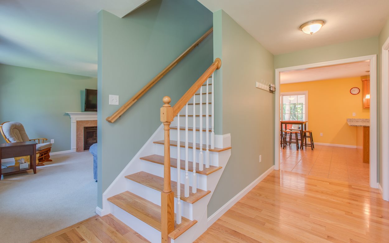 9 Washington Street Pelham, NH 03076 - Photo 14 of 24 Gallery Image 14
