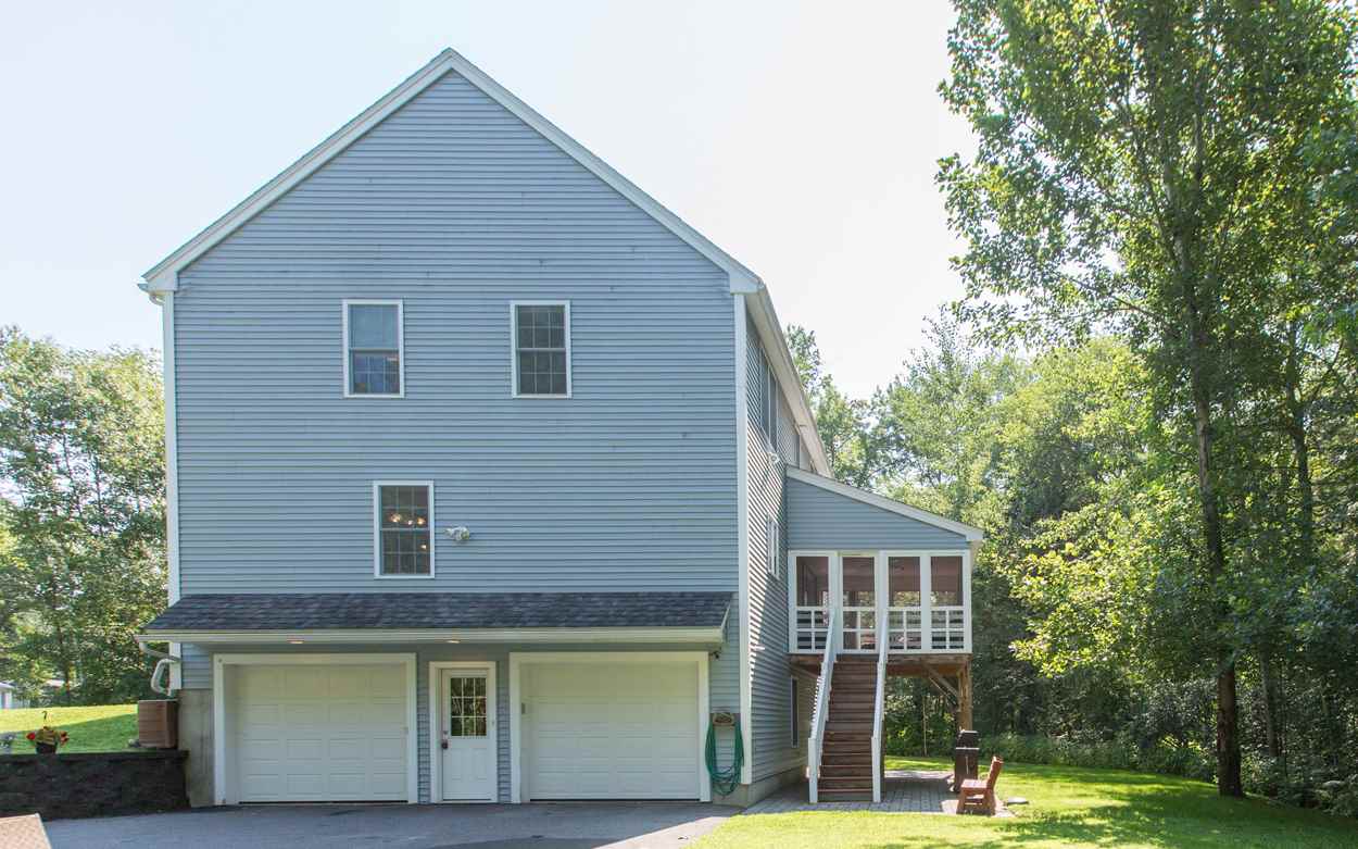 9 Washington Street Pelham, NH 03076 - Photo 3 of 24 Gallery Image 3