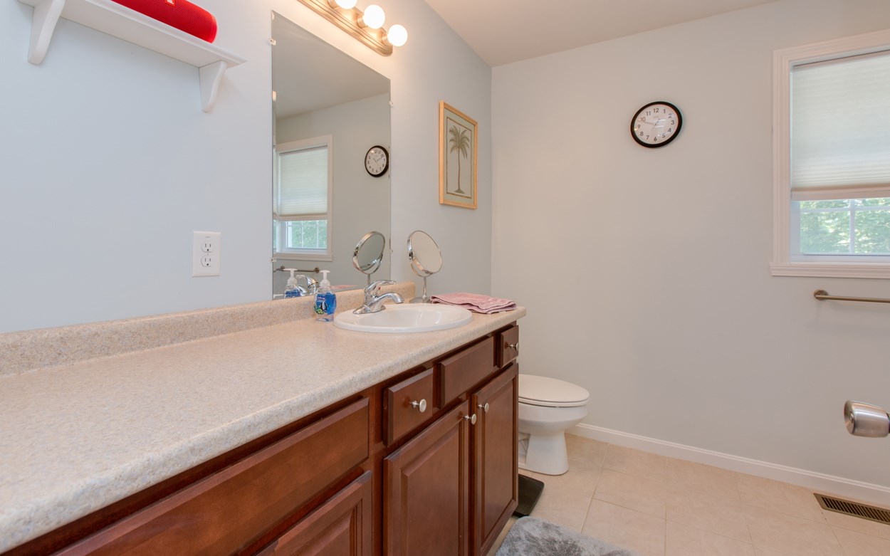 9 Washington Street Pelham, NH 03076 - Photo 24 of 24 Gallery Image 24
