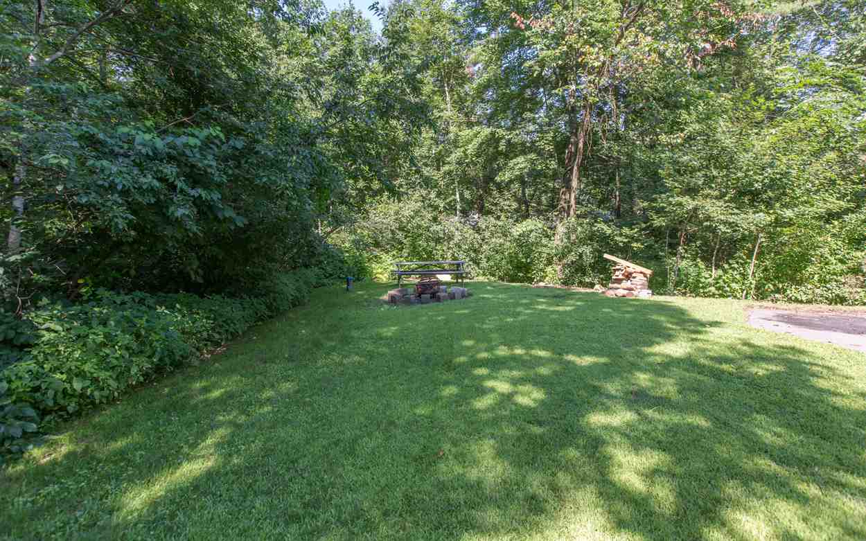 9 Washington Street Pelham, NH 03076 - Photo 5 of 24 Gallery Image 5