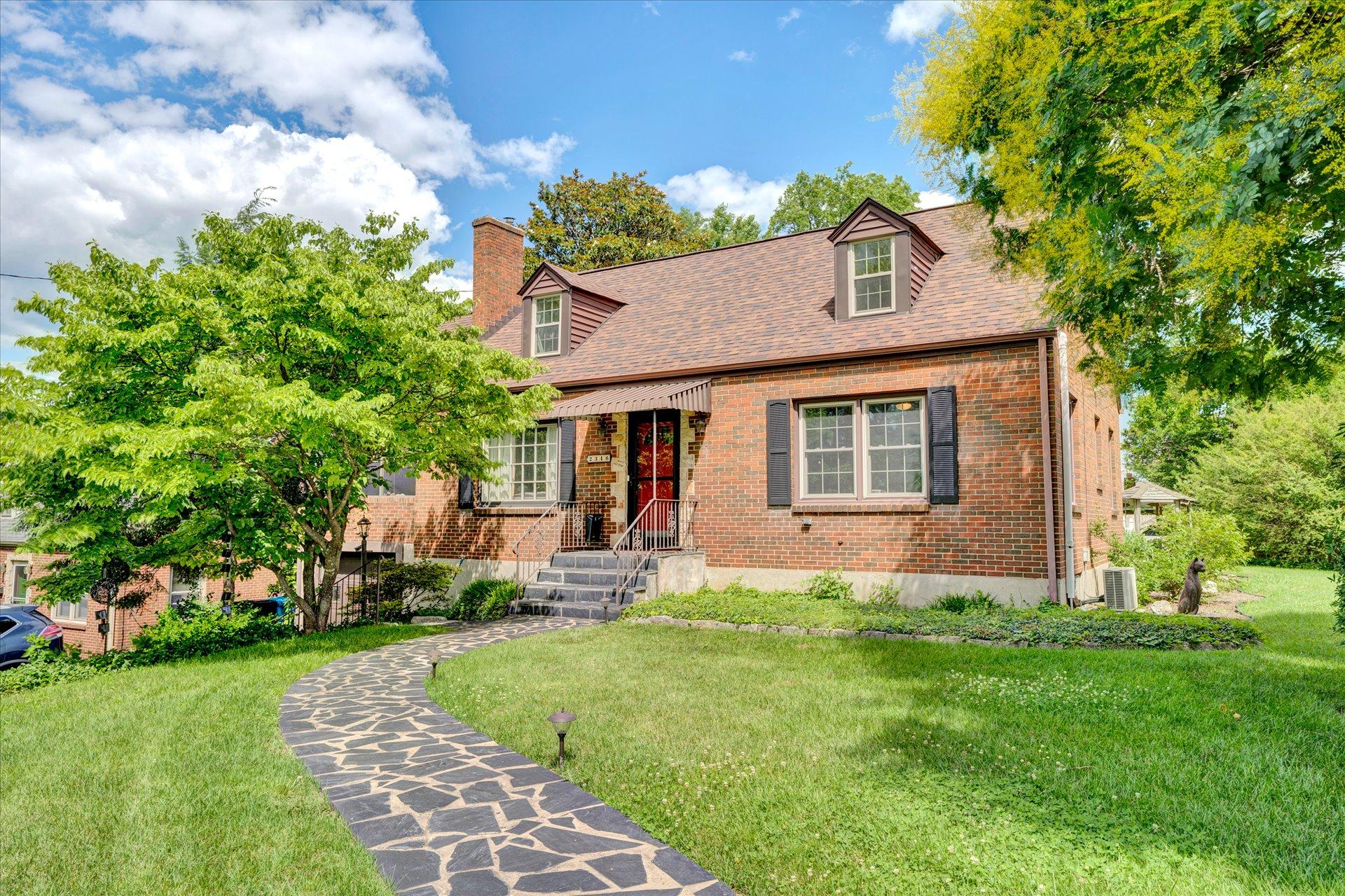 2346 York Road Southwest Roanoke, VA 24015 - Photo 1 of 34 2346 York Rd SW