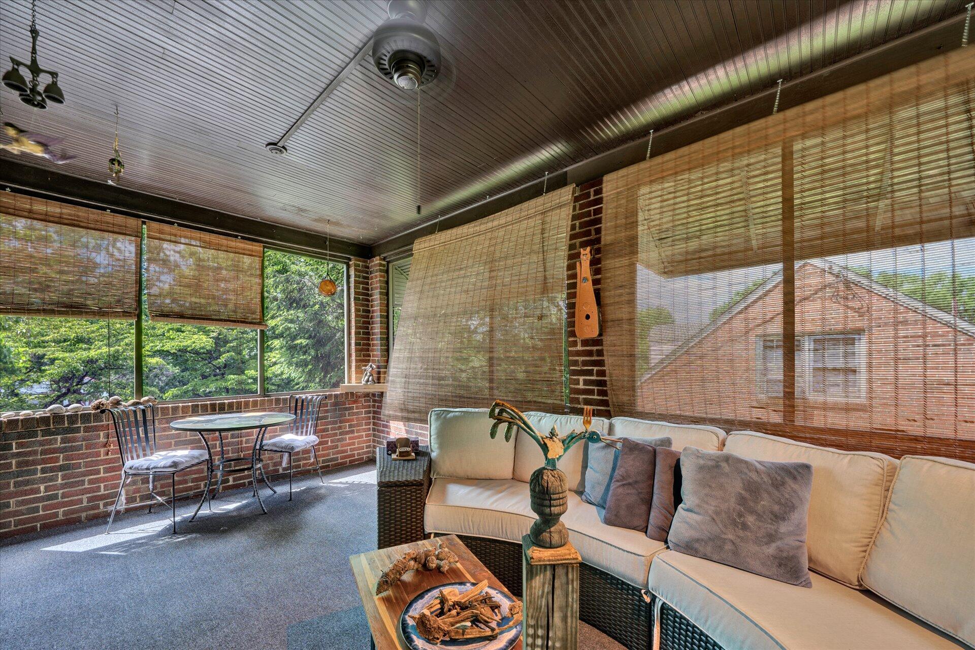 2346 York Road Southwest Roanoke, VA 24015 - Photo 13 of 34 13-DSC00079-3