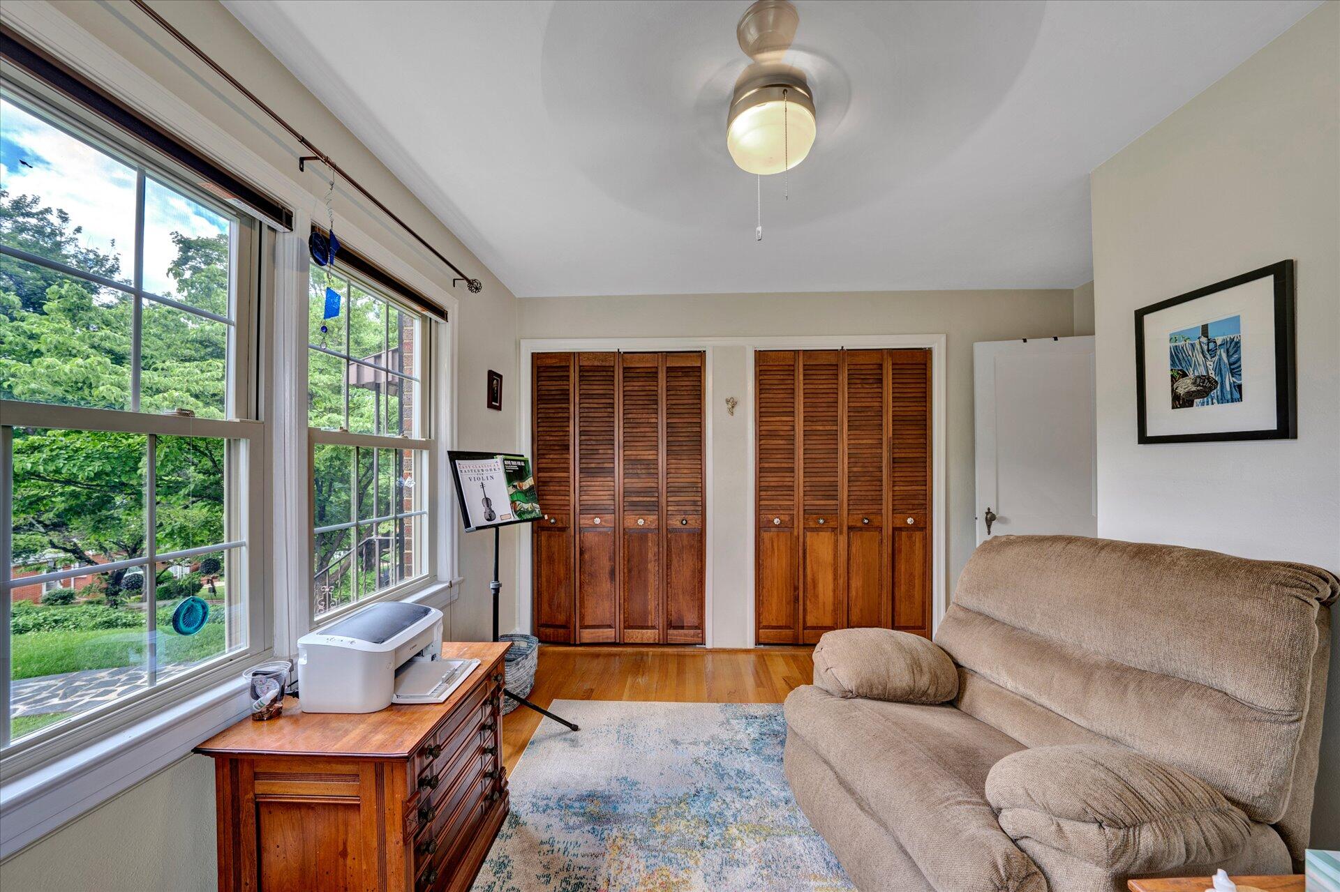 2346 York Road Southwest Roanoke, VA 24015 - Photo 14 of 34 14-DSC00010-3