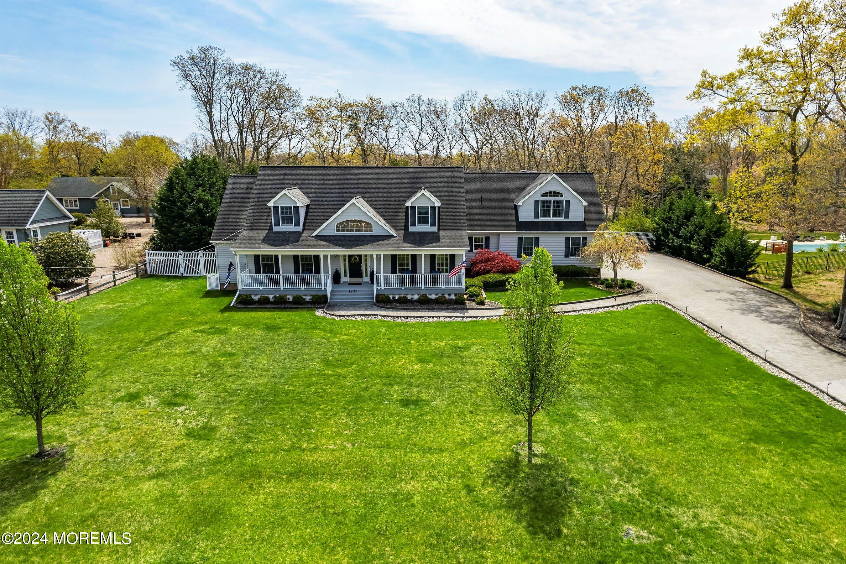 1235 Ridge Avenue Manahawkin, NJ 08050 - Photo 5 of 65 05-Front 1