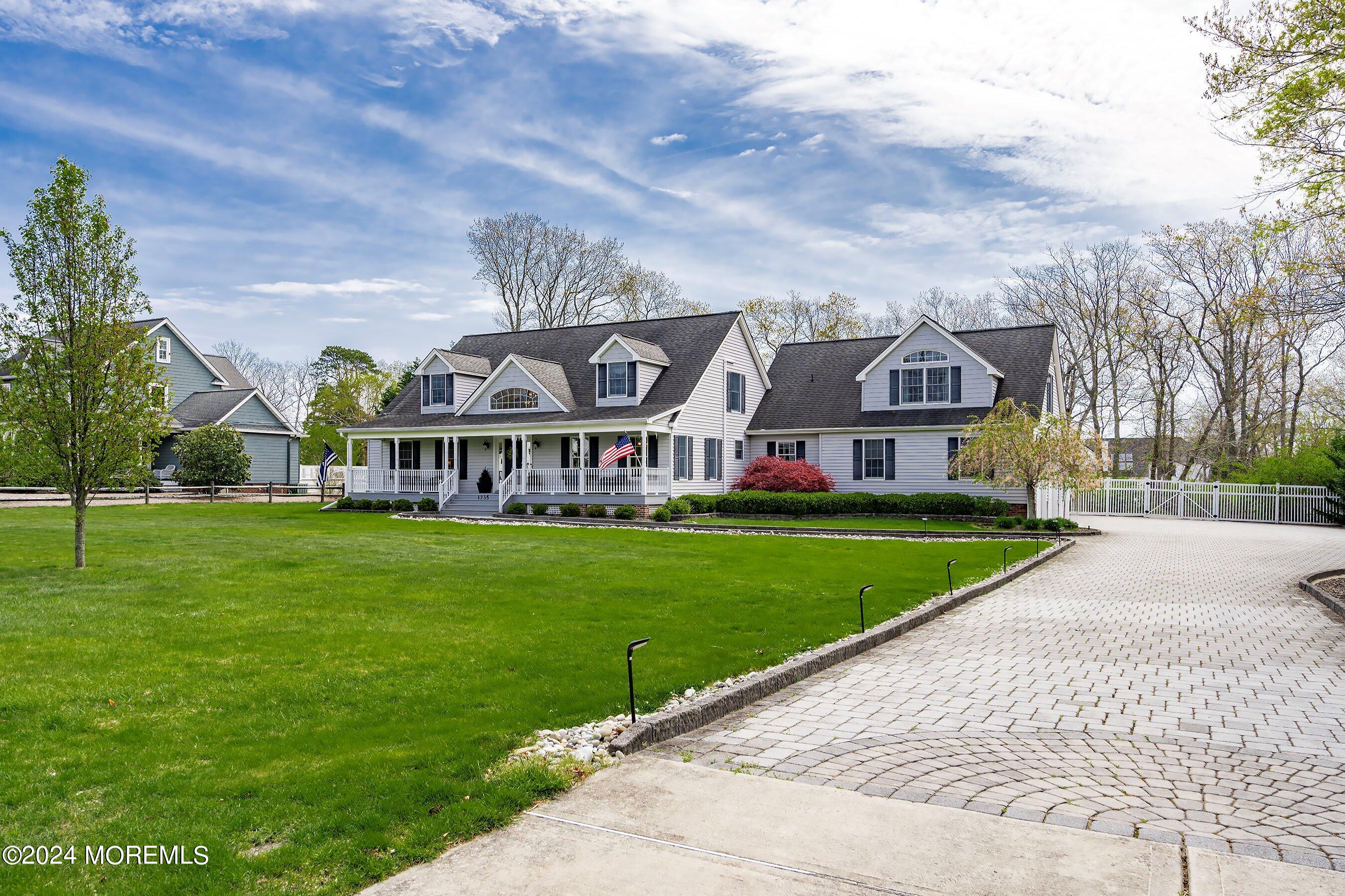 1235 Ridge Avenue Manahawkin, NJ 08050 - Photo 6 of 65 06-Front Right 1
