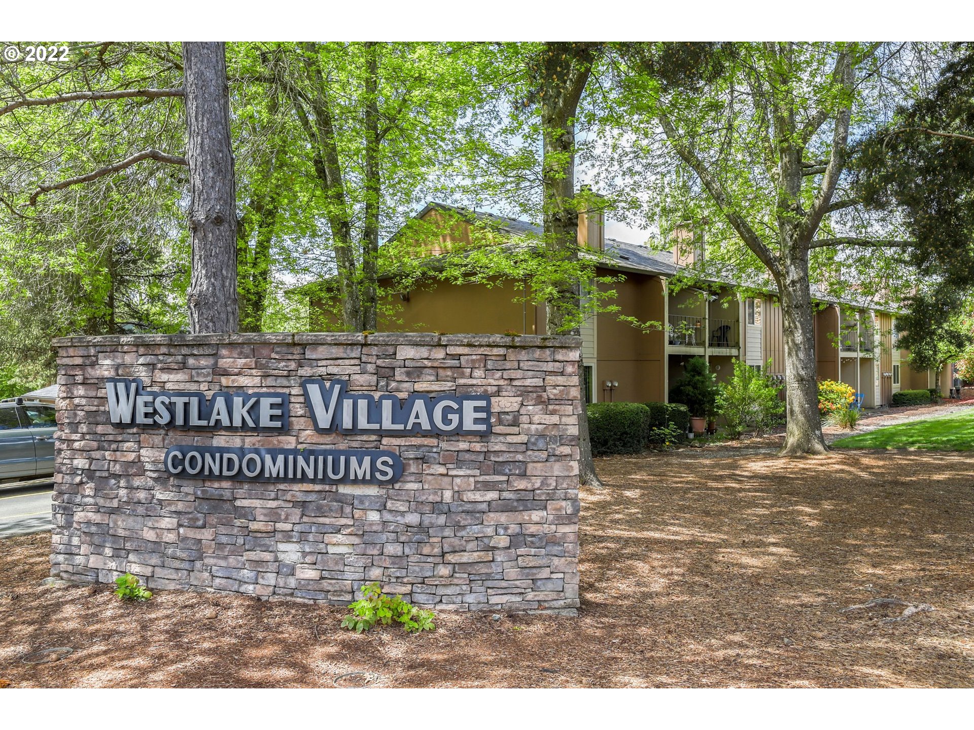 12622 Northwest Barnes Road, Unit 4 Portland, OR 97229 - Photo 1 of 17 Gallery Image 1