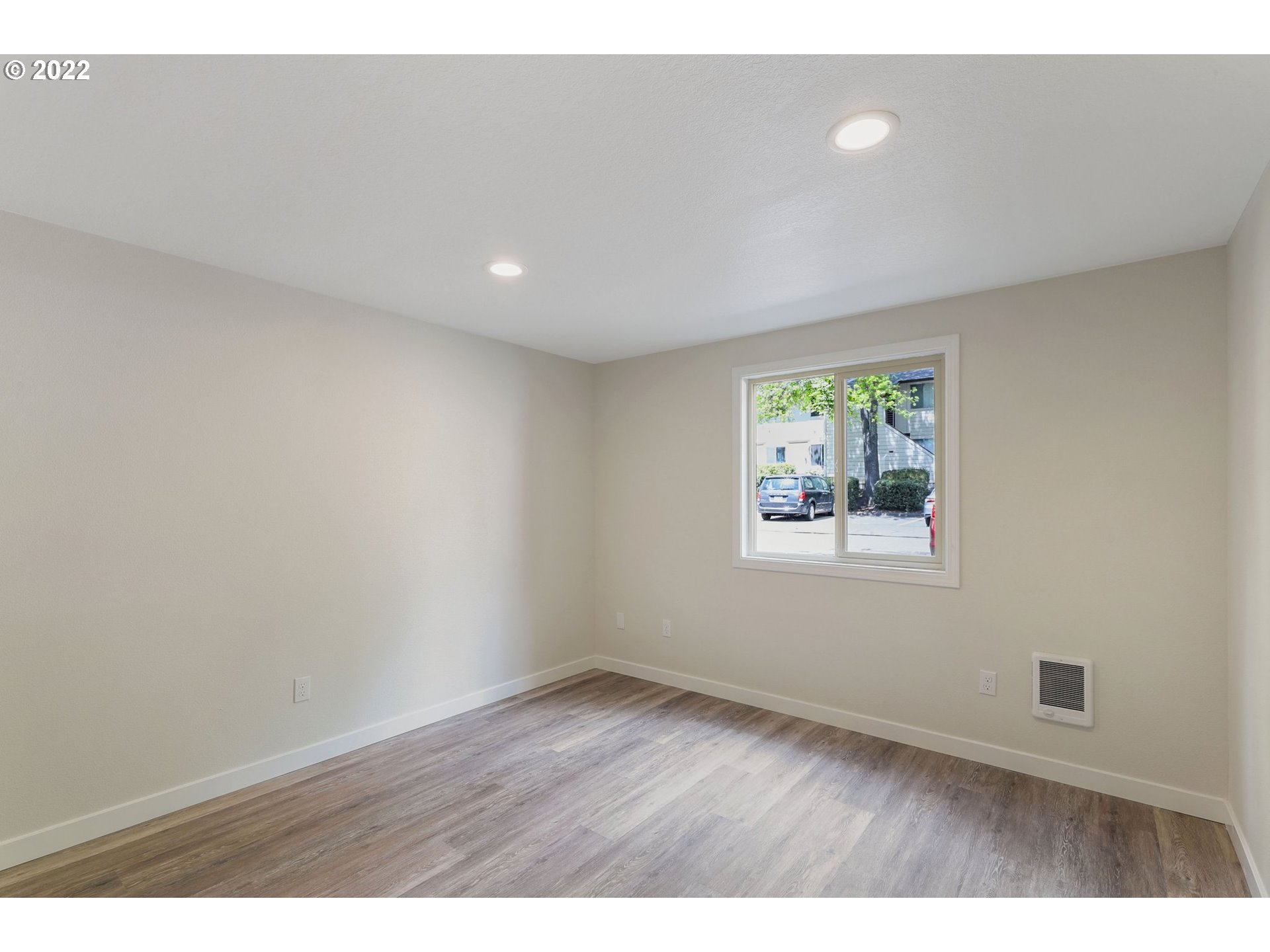 12622 Northwest Barnes Road, Unit 4 Portland, OR 97229 - Photo 11 of 17 Gallery Image 11