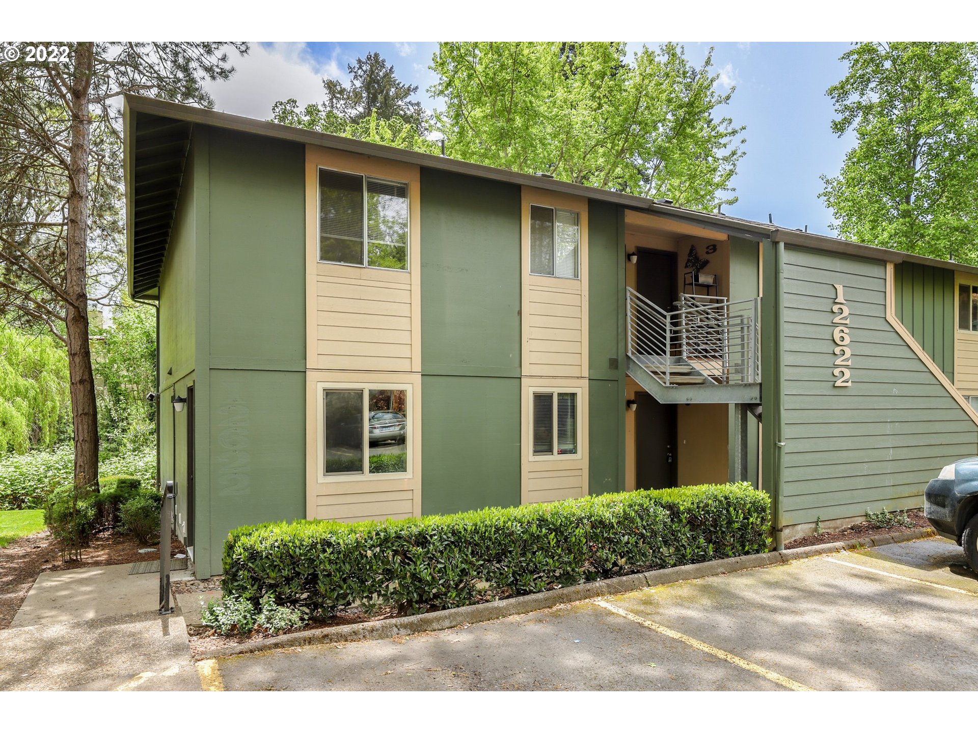 12622 Northwest Barnes Road, Unit 4 Portland, OR 97229 - Photo 2 of 17 Gallery Image 2