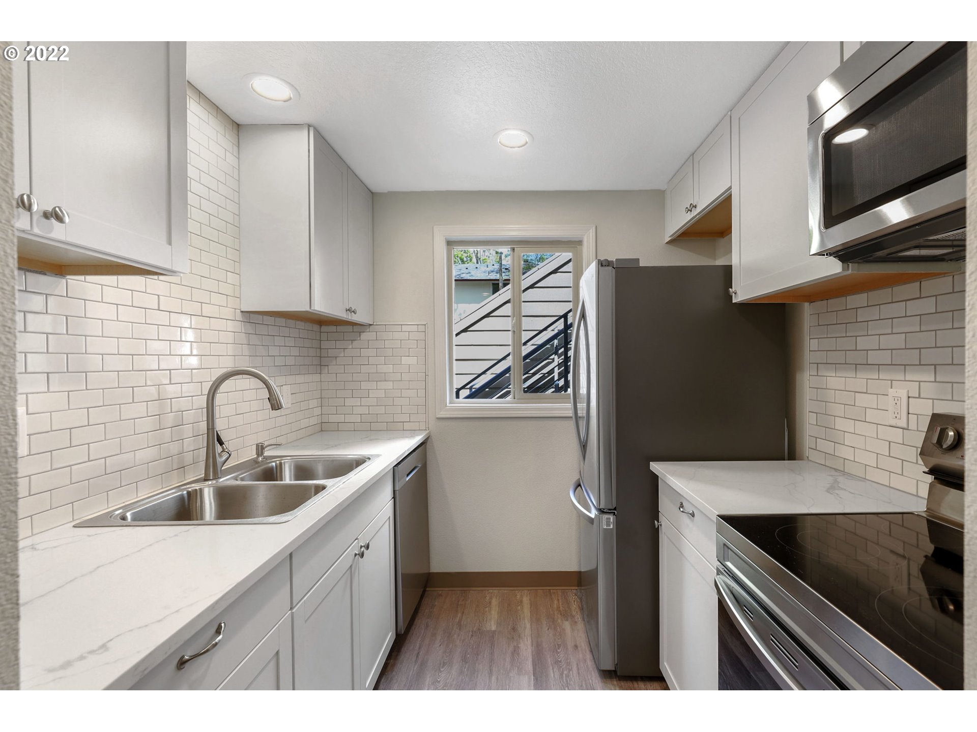 12622 Northwest Barnes Road, Unit 4 Portland, OR 97229 - Photo 8 of 17 Gallery Image 8