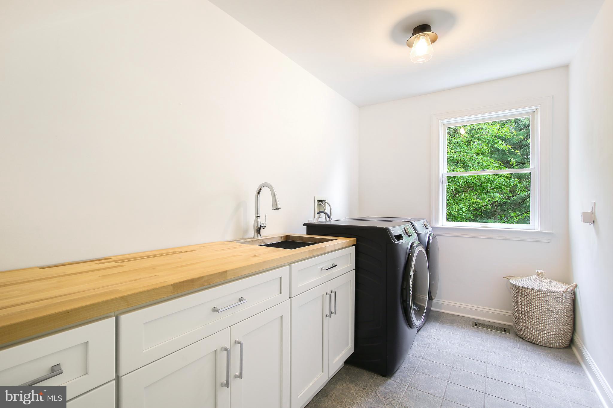 12109 Sheets Farm Road North Potomac, MD 20878 - Photo 21 of 45 Laundry Room