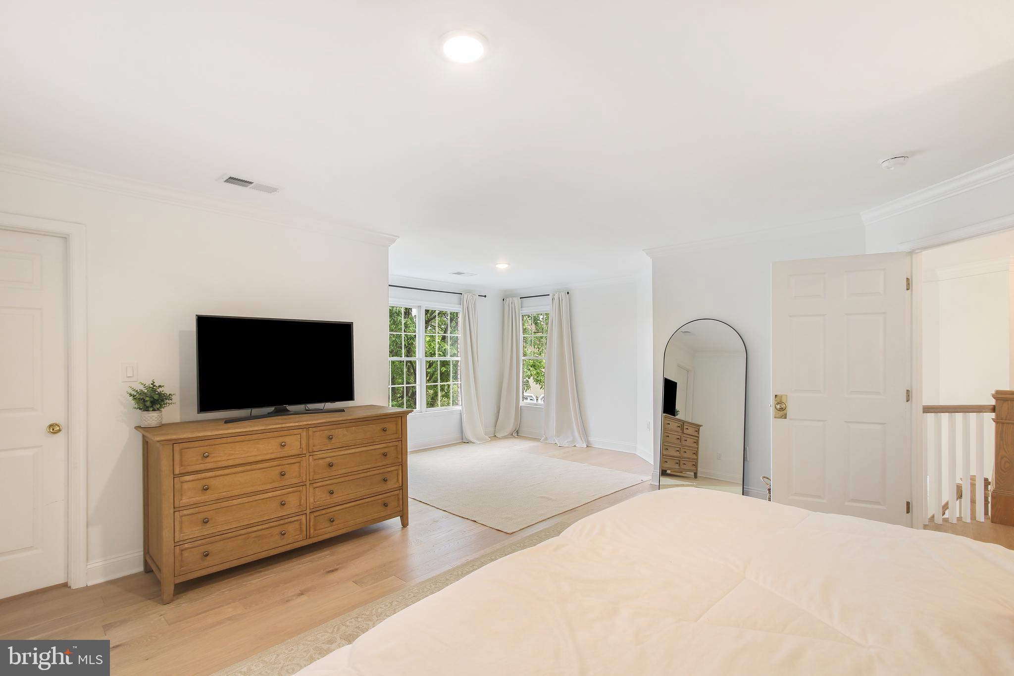 12109 Sheets Farm Road North Potomac, MD 20878 - Photo 25 of 45 Primary Bedroom