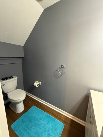 $284,500 | 8615 Tartan Walk Lane, Houston, TX 77075