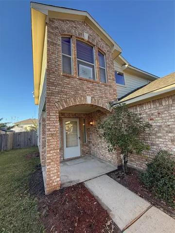 $284,500 | 8615 Tartan Walk Lane, Houston, TX 77075