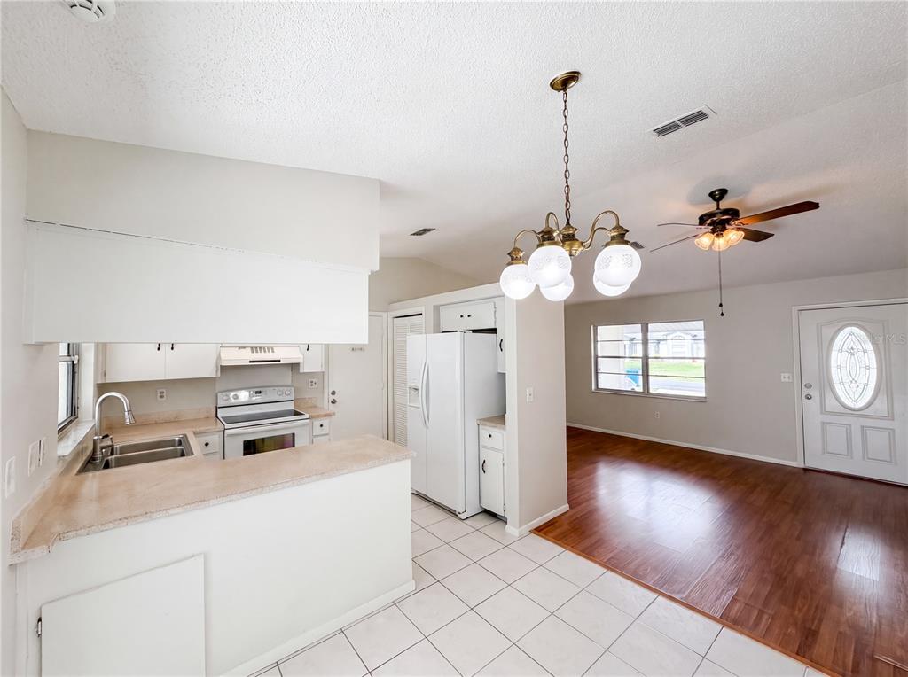 5304 Harbinger Road Spring Hill, FL 34608 - Photo 10 of 23