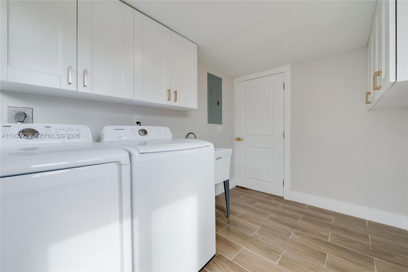 8952 Southwest 10th Terrace Miami, FL 33174 - Photo 14 of 20