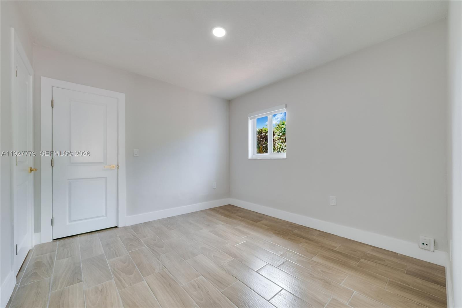 8952 Southwest 10th Terrace Miami, FL 33174 - Photo 16 of 20