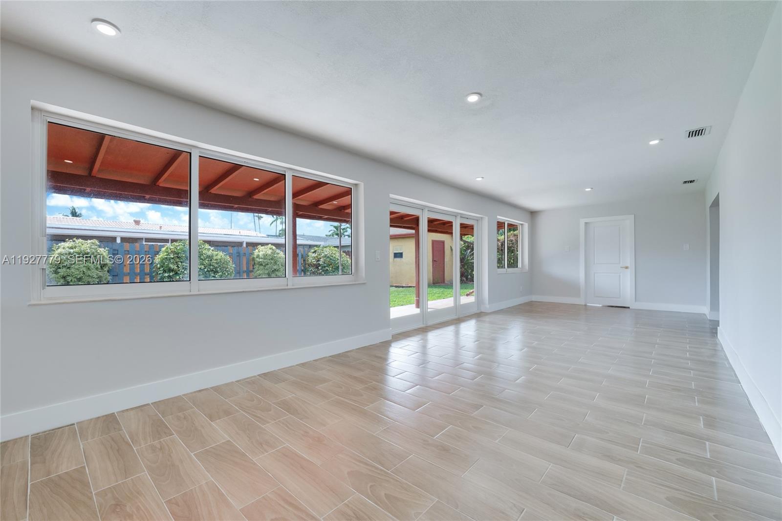 8952 Southwest 10th Terrace Miami, FL 33174 - Photo 8 of 20