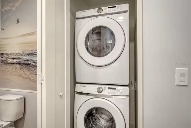 a close up view of a washer and dryer