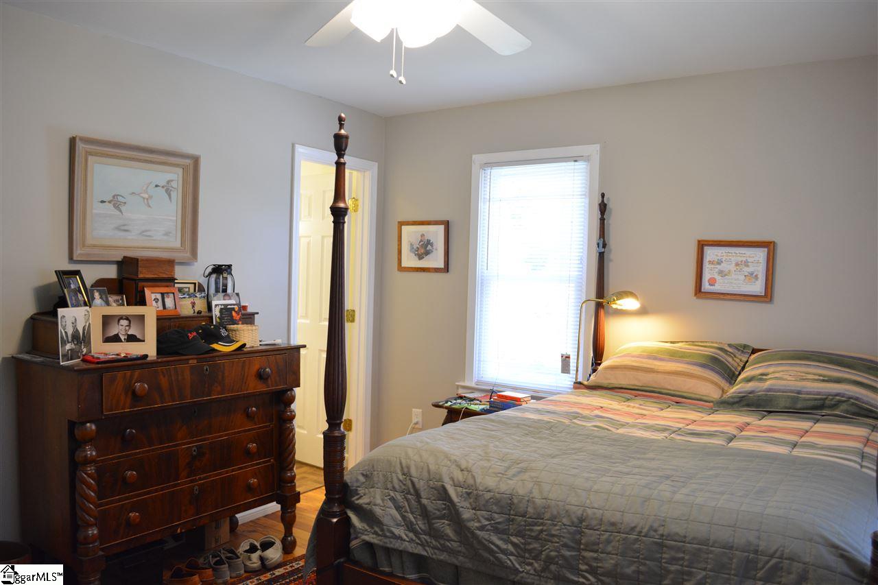 342 Cook Street Simpsonville, SC 29681 - Photo 12 of 22 Gallery Image 12