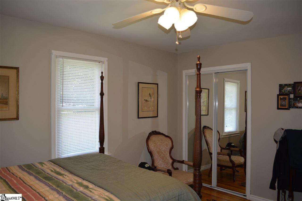 342 Cook Street Simpsonville, SC 29681 - Photo 13 of 22 Gallery Image 13