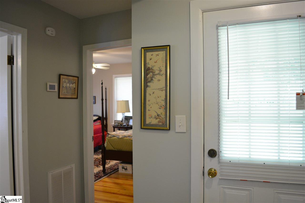 342 Cook Street Simpsonville, SC 29681 - Photo 10 of 22 Gallery Image 10